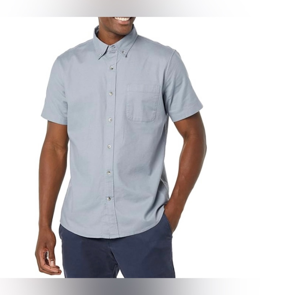 Short Sleeve Stretch Oxford Button-Up Shirt in Grey